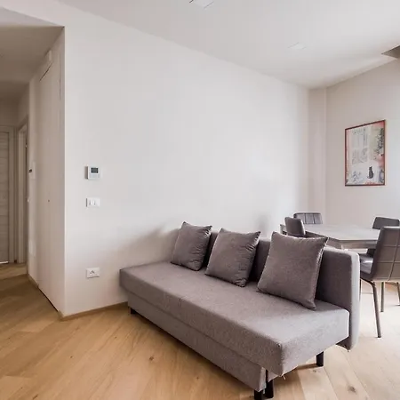 Апартаменты Bezzi Suites